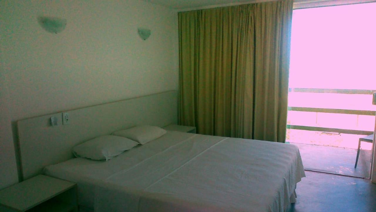 Hotel Ponta De Pedras Pontas de Pedra Bagian luar foto